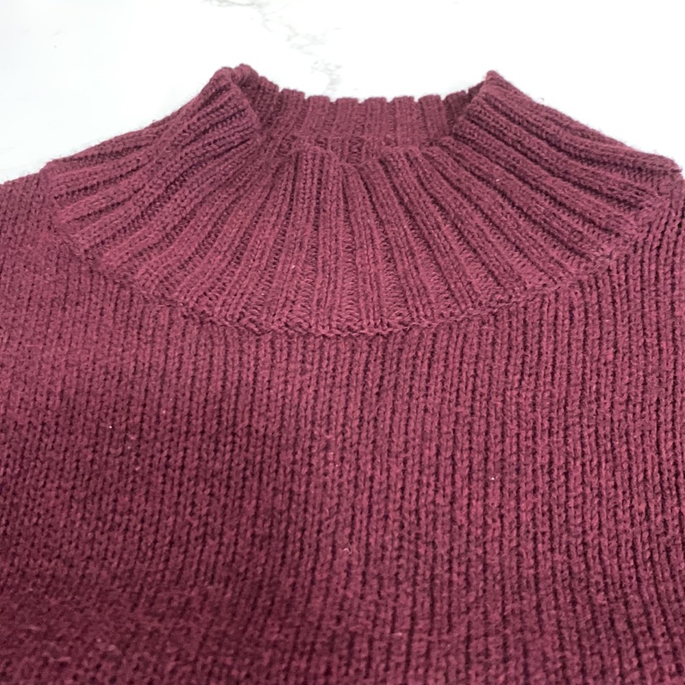 Woman’s Vintage Old Navy Ribbed cowl neck sweater - Picture 4 of 6